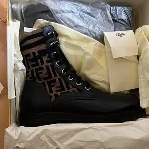 FENDI black & brown “Forever Fendi” Lace-Up Boots Fendi Black and Brown Forever Fendi Lace-Up Boots Fendi main image 3